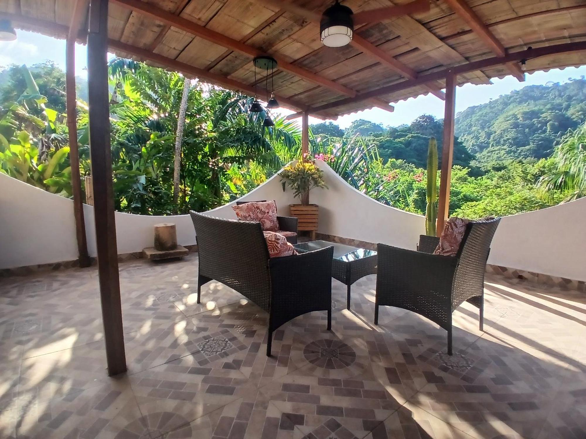 Sexto Sentido Cabanas & Pan Frances Palomino Rum bild